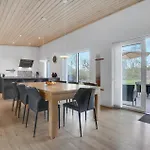 Σπίτι διακοπών 3 Bedroom Cozy In *