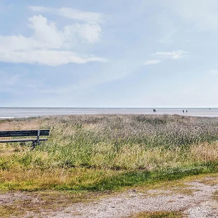 3 Bedroom Cozy In Holiday home Orsted (Midtjylland)